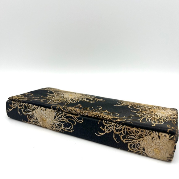 VTG Brocade Clutch - Picture 4 of 7